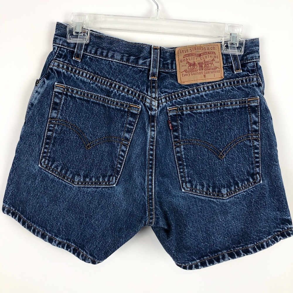 Levi’s High Rise Mom Shorts
